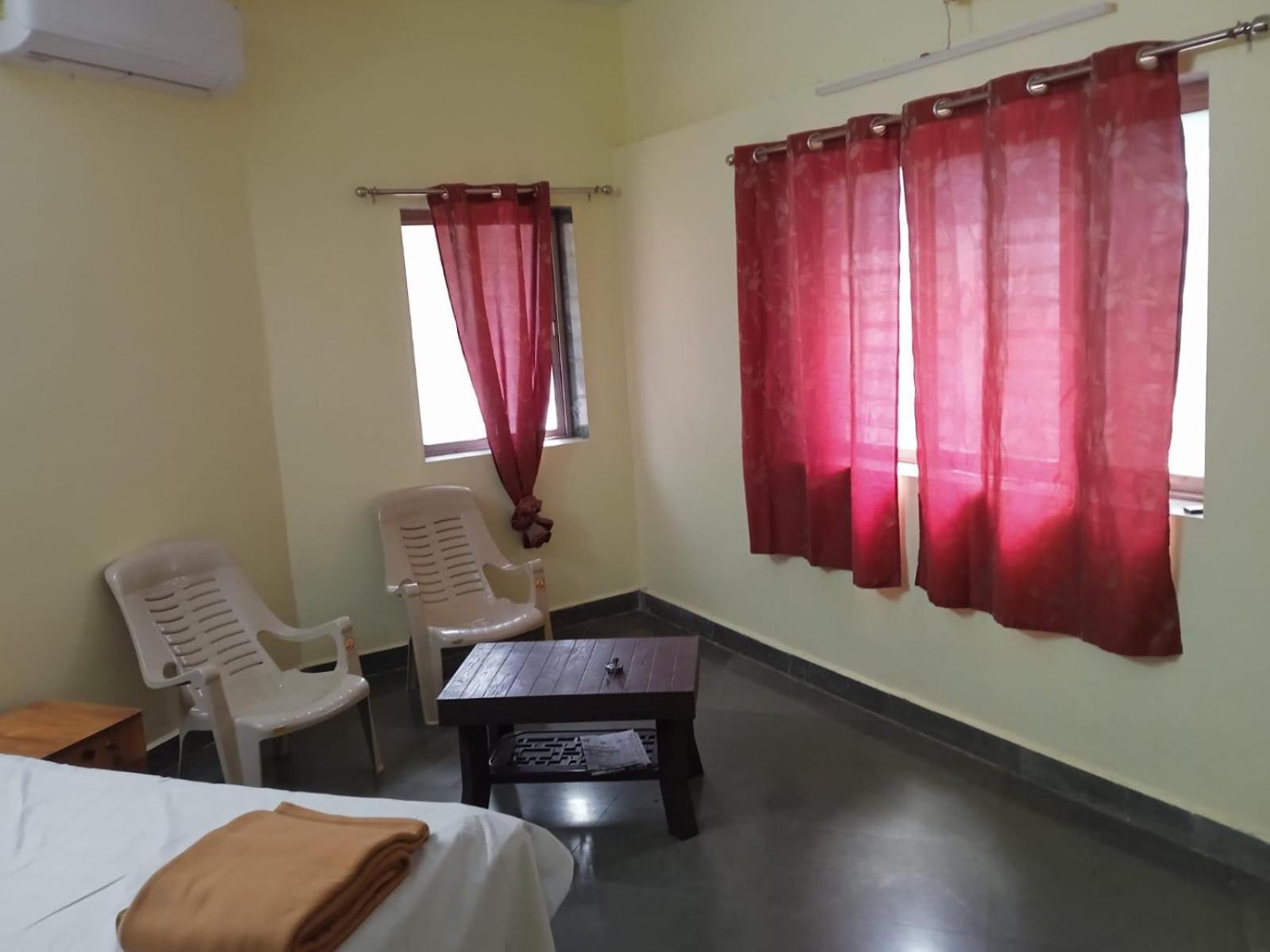 Anand Nivas Homestay Mālvan エクステリア 写真