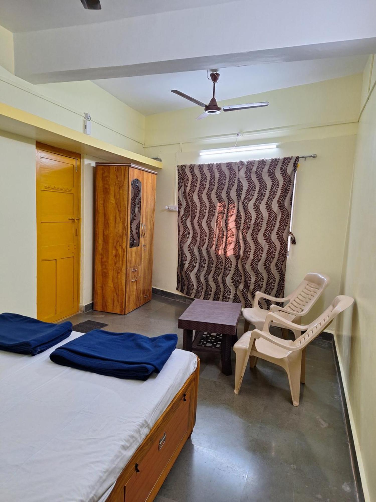 Anand Nivas Homestay Mālvan エクステリア 写真