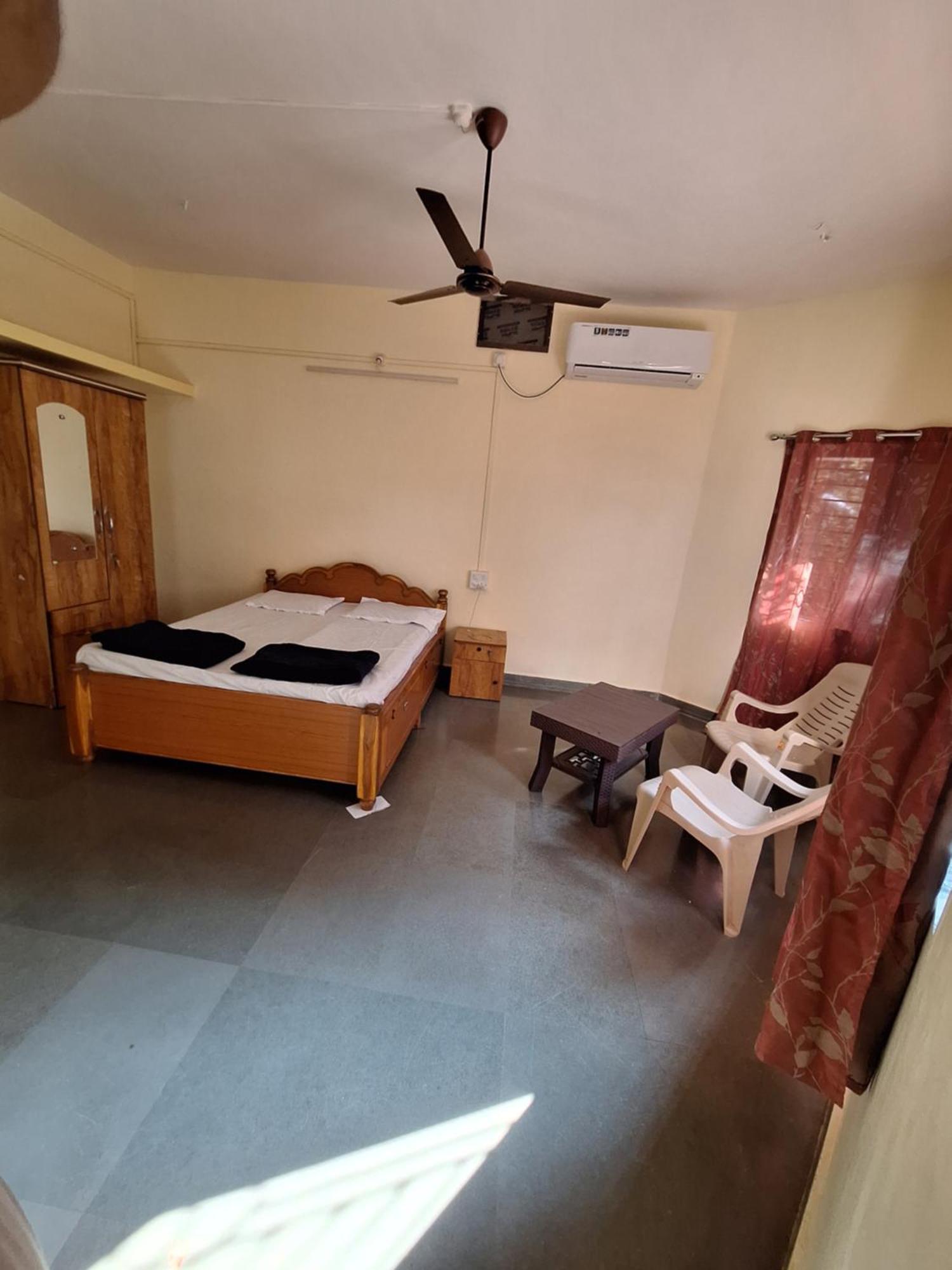 Anand Nivas Homestay Mālvan エクステリア 写真